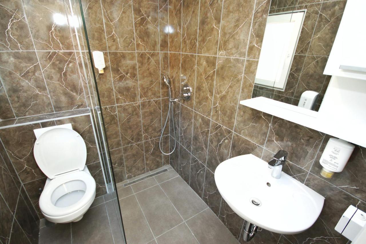 Nacional Motel Требине Екстериор снимка