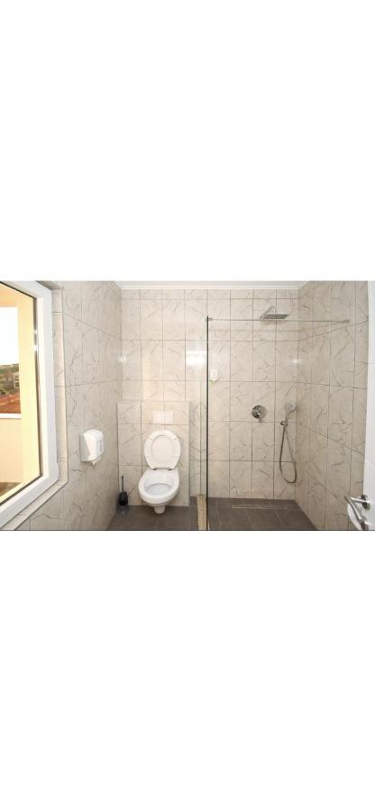 Nacional Motel Требине Екстериор снимка