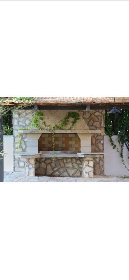 Nacional Motel Требине Екстериор снимка