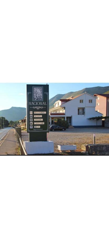Nacional Motel Требине Екстериор снимка