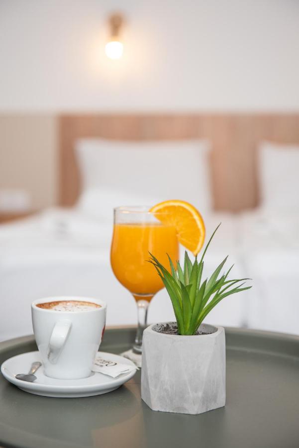 Nacional Motel Требине Екстериор снимка