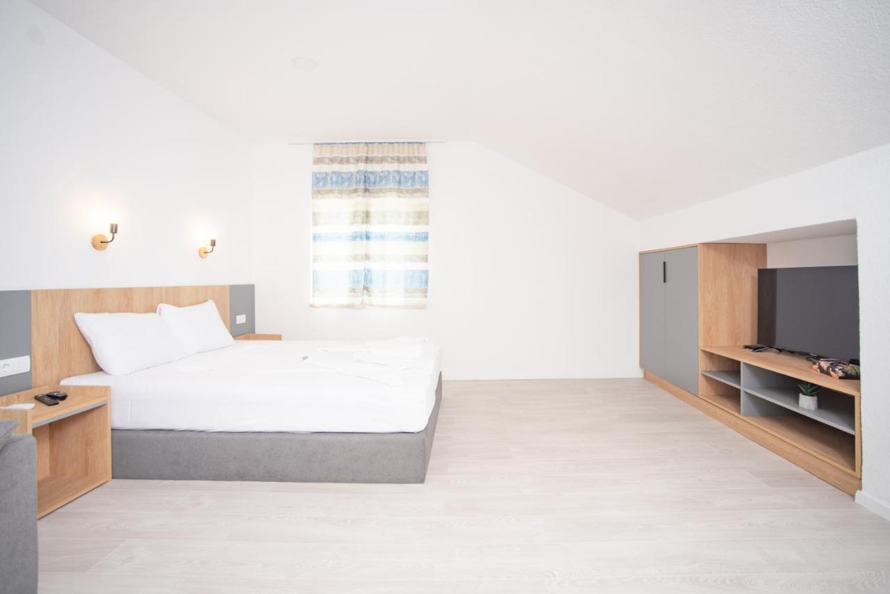 Nacional Motel Требине Екстериор снимка