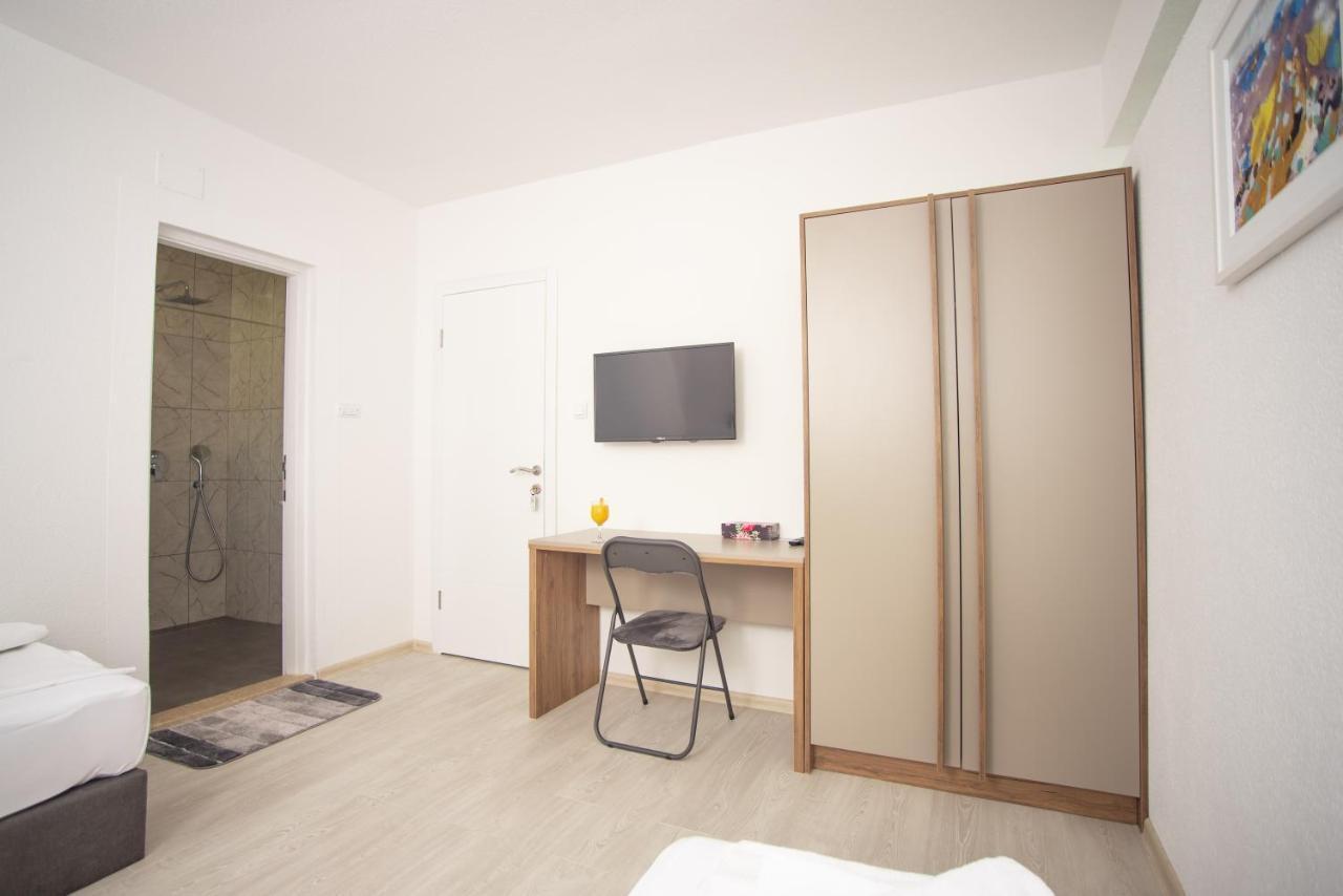 Nacional Motel Требине Екстериор снимка