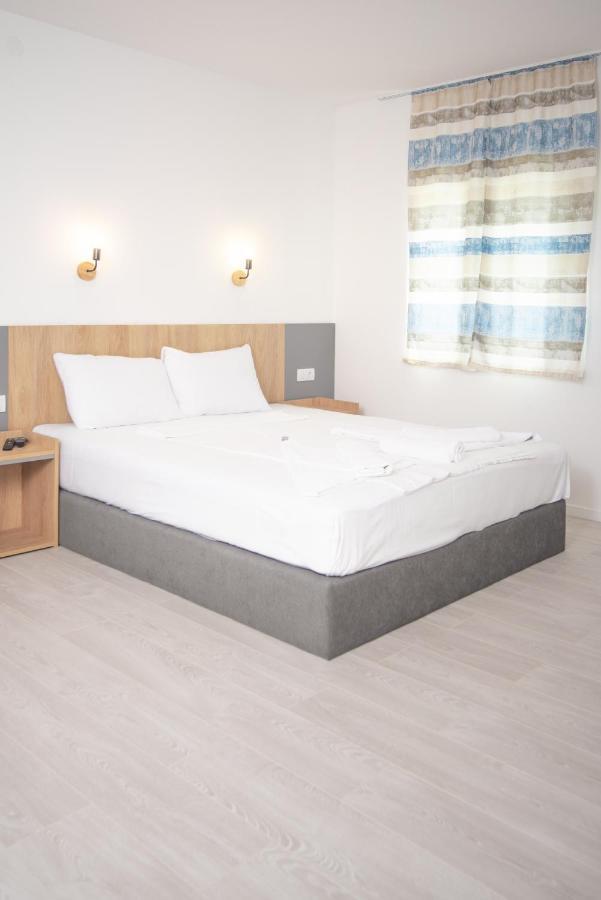 Nacional Motel Требине Екстериор снимка