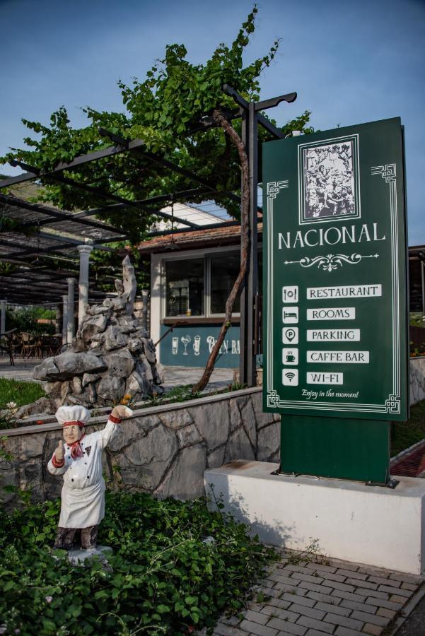 Nacional Motel Требине Екстериор снимка